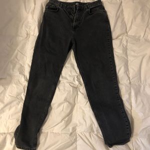 Urban Outfitters Dark Wash Mom Jeans 🖖🏾